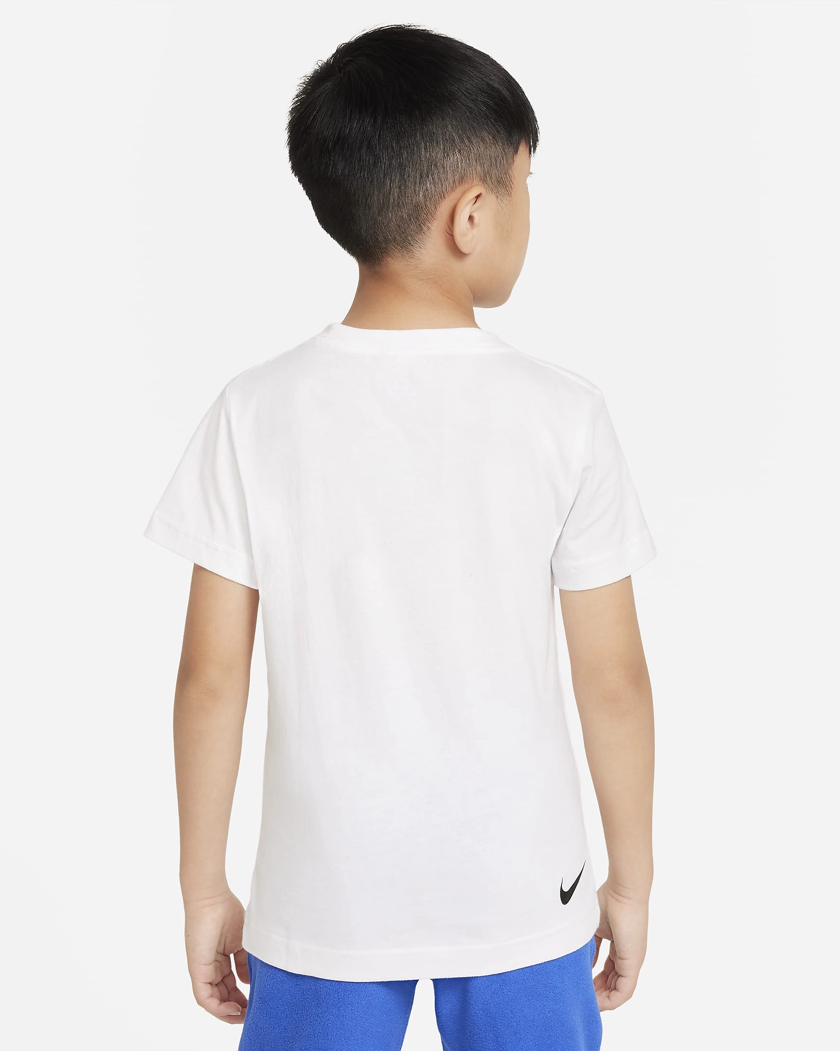 Nike ACG T-Shirt für kleine Entdecker: Abenteuerlust im coolen Look – bereit für jedes Spiel!