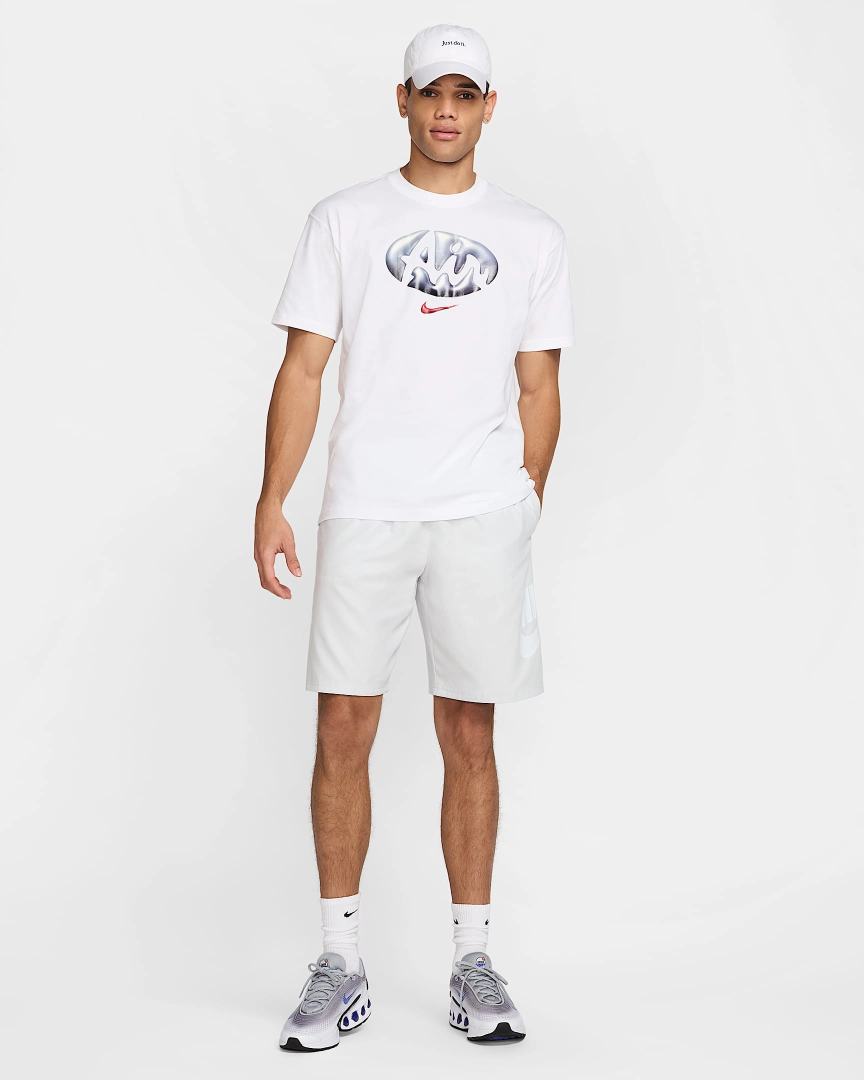 Nike Sportswear Max90 Herren T-Shirt: Zeitloser Style trifft auf maximalen Komfort für deinen lässigen Look.