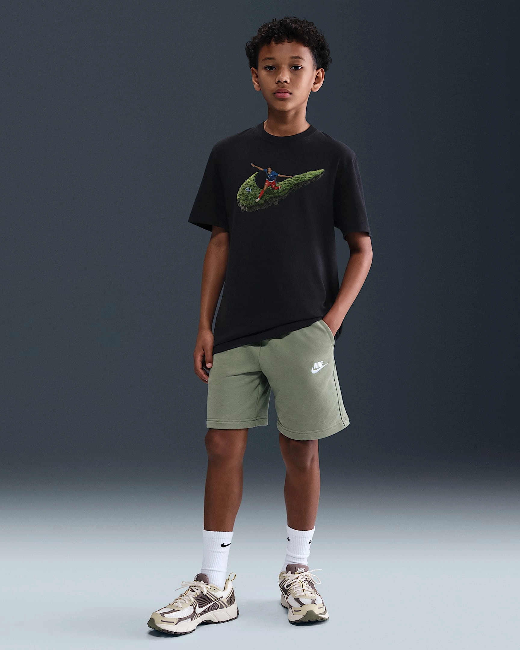 Caitlin Clark: So Win! Starkes Nike T-Shirt für Kids – Basketball-Power pur! Dein Sieg startet hier!